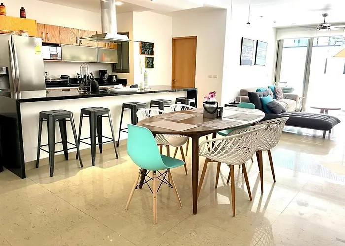 Modern Pool, Balcony & Views * Playa del Carmen